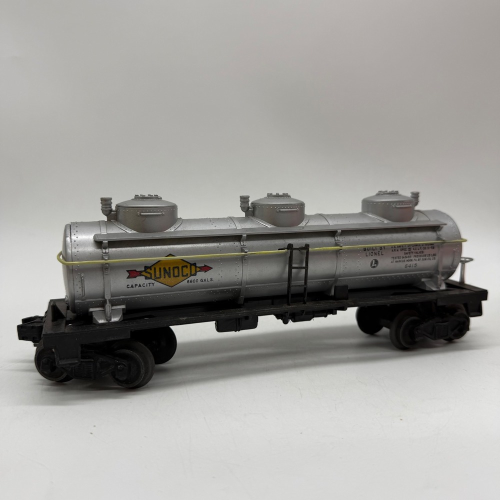 Lionel 6415 Sunoco Triple-Dome Tank Car O-Gauge Silver Vintage Boxed